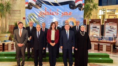  3 وزراء ورئيس 