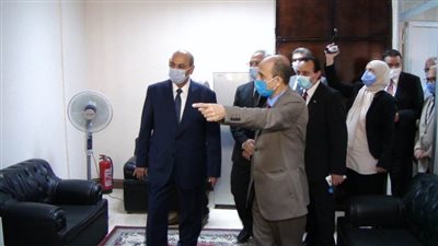 رئيس جامعة المنيا يفتتح مشروع تطوير برنامج تقنية المعلومات بكلية العلوم