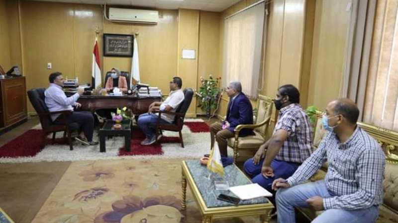 حنان مجدي تستقبل