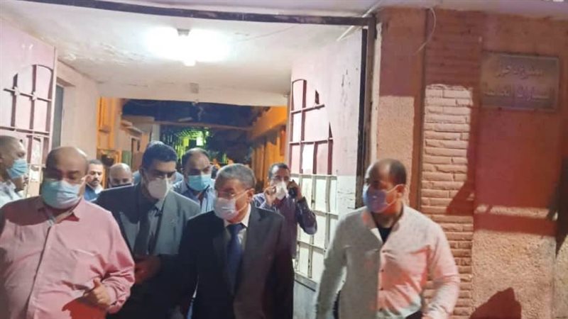 المحافظ يطمئن على