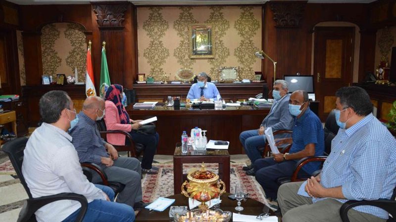 محافظ المنيا يتابع