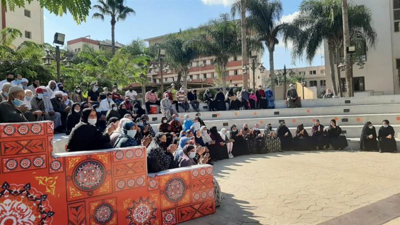 توزيع مساعدات لمرضى