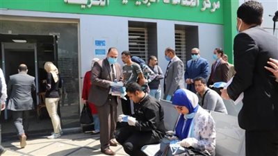 سعفان: القيادة السياسة وجهت بصرف 6 منح بقيمة 500 شهريا للعمالة غير المنتظمة 