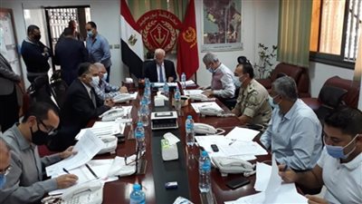 محافظ بورسعيد يترأس غرفة العمليات الرئيسية لمتابعة سير انتخابات مجلس النواب