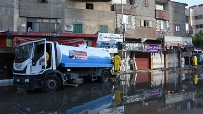 محافظ الإسكندرية: مياه الأمطار فاقت الطاقة الاستيعابية لشبكة الصرف الصحي المتهالكة