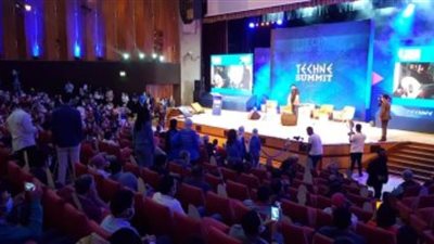 وزير الاتصالات يفتتح قمة 