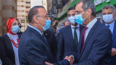 محافظ الإسكندرية ووزير الاتصالات يفتتحان مكتبي خدمات بريدية