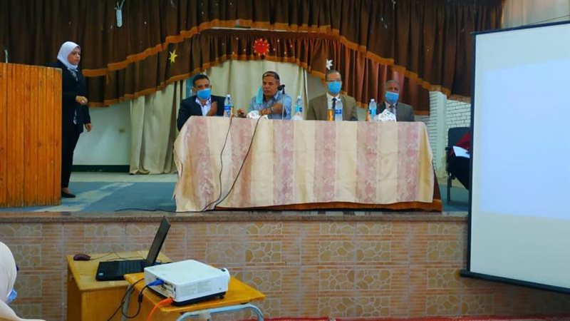 لجنة محو الأمية بجامعة