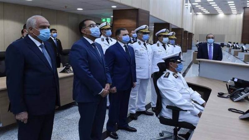 رئيس الوزراء يفتتح