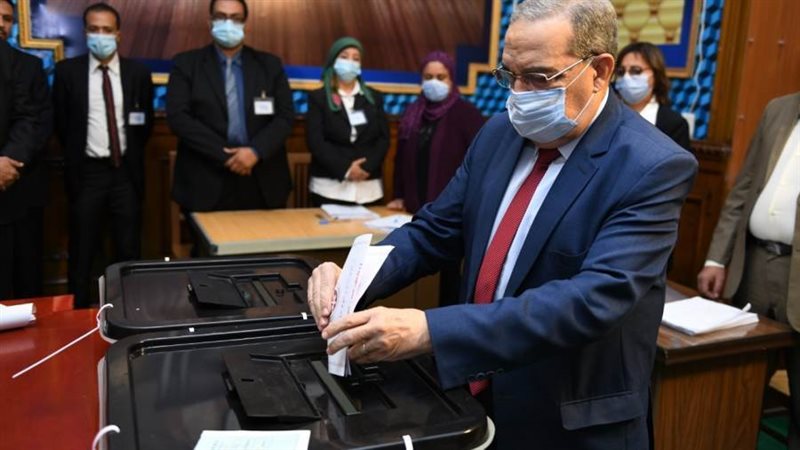 وزير الإنتاج الحربي