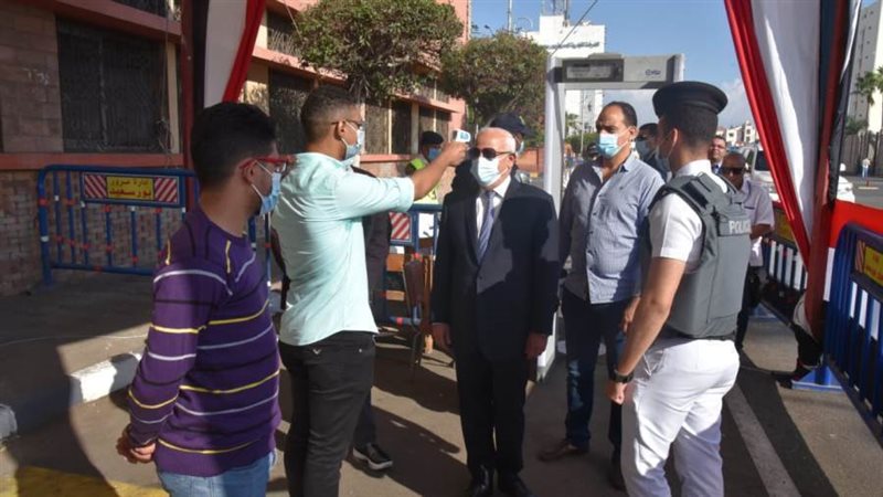 محافظ بورسعيد يتابع