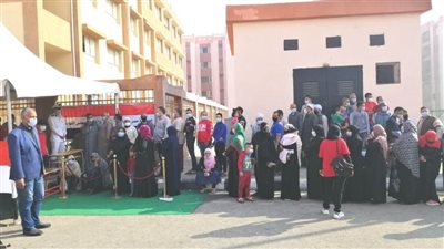 إقبال كبير بالمرحلة الثانية للنواب بحي الأسمرات.. صور