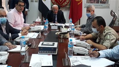 محافظ بورسعيد يترأس غرفة عمليات سير انتخابات مجلس النواب