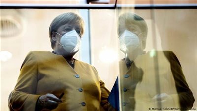 ميركل: أولوية التطعيم ضد كورونا ستكون للأطقم الصحية والطبية و