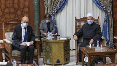 بعد تصريحاته مع وزير الخارجية الفرنسي: هاشتاج #شيخ_الأزهر يتصدر مواقع التواصل الاجتماعي