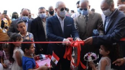 محافظ الأقصر يفتتح أول مدرسة متكاملة متميزة للغات بالمحافظة بتكلفة 23 مليون جنيه