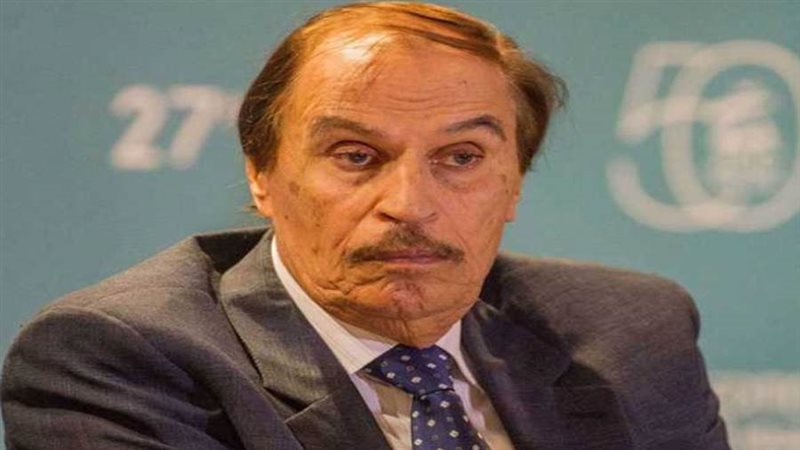 الفنان عزت العلايلي