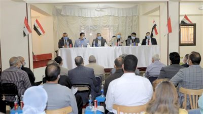 محافظ بني سويف يبحث مشكلات  أهالي  أهناسيا الخضراء 