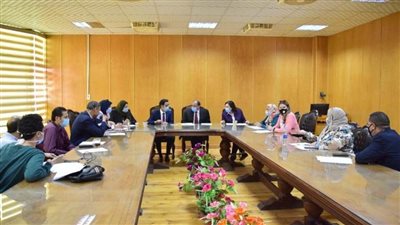 مركزية المعامل بين الآداب والألسن بجامعة بني سويف