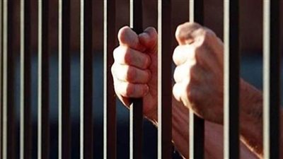 حبس عاطل لحيازته كيلو وربع هيروين بالإسكندرية