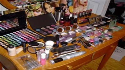 التحفظ على 6,675 عبوة مستحضرات فاسدة بالإسكندرية