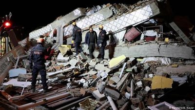 زلزال بقوة 5.2 درجة يضرب ولاية 