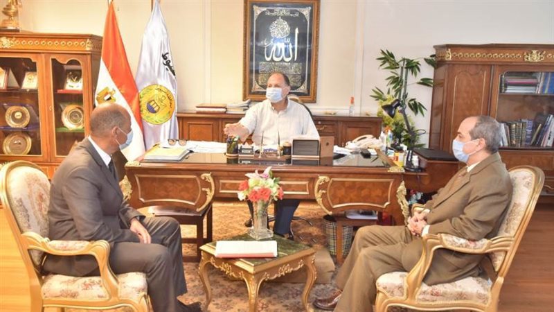 محافظ أسيوط