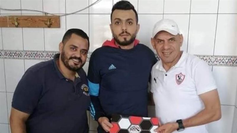 خالد مايز مع عادل