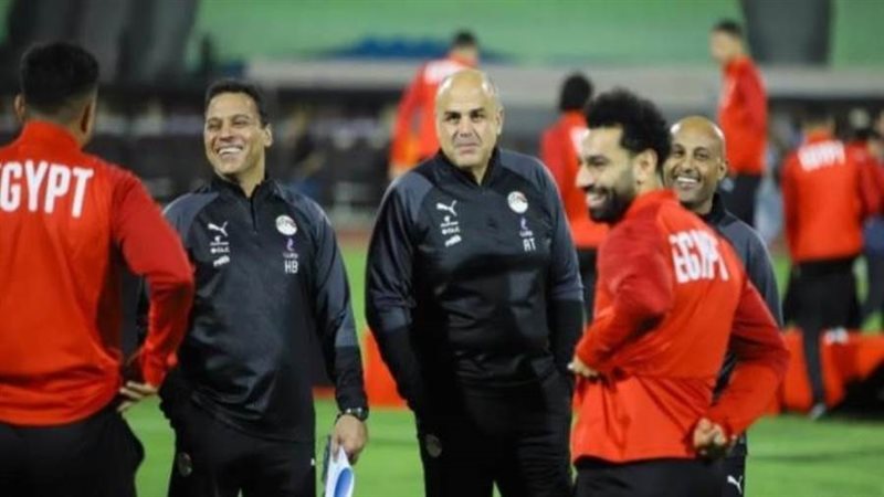 الجهاز الفني لمنتخب