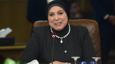  وزيرة التجارة تؤكد أهمية تعزيز التعاون مع 