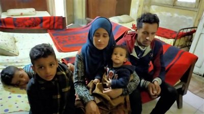  محافظة الإسكندرية تسلم شقة سكنية لمواطن بلا مأوى بسموحة