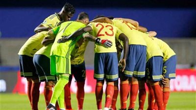 بعد هزيمته أمام أوروجواي.. مدرب كولومبيا يفتح النار على التحكيم