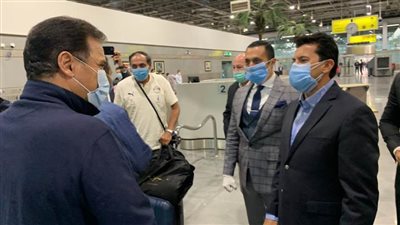 وصول بعثة منتخب مصر من توجو بعد رحلة 6 ساعات.. صور 
