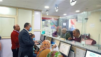 السكرتير المساعد يتفقد المركز التكنولوجي بأحياء ومراكز أسيوط