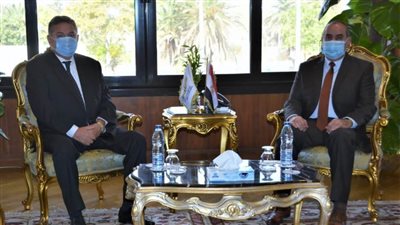 الطيران وقطاع الأعمال يبحثان إقامة مشروع سياحي بشرم الشيخ