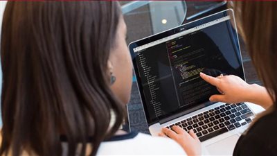 إطلاق مبادرة تدريب الخريجين على تكنولوجيا التحول الرقمي بالمحافظات