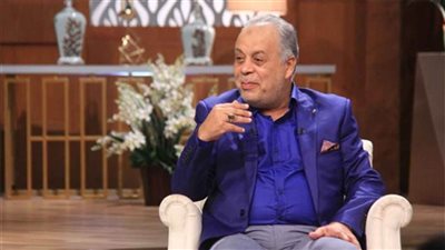 أشرف زكي: كافحت في بداية زواجي لتدبير