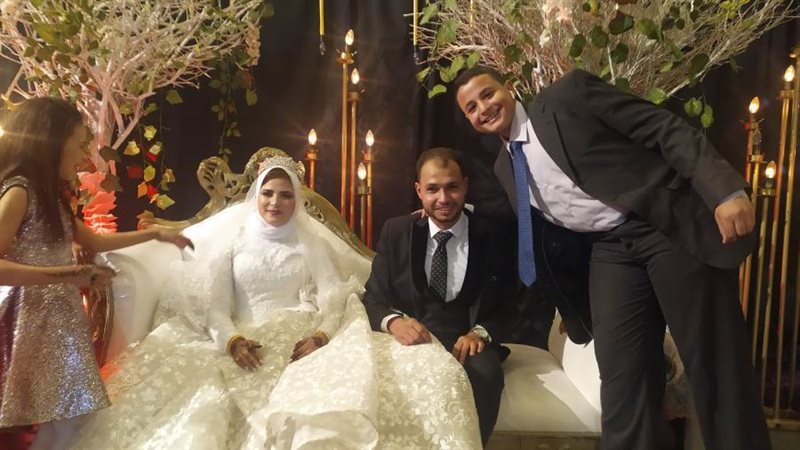 العريس أحمد سيد وعروسه