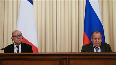 وزير الخارجية الروسي ونظيره الفرنسي يبحثان تنفيذ الإعلان الثلاثي حول قره باخ