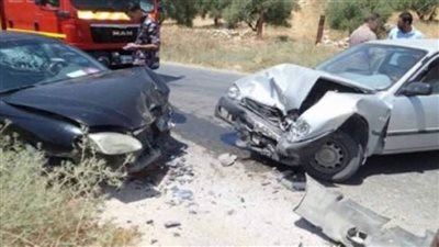 مصرع ١٢ شخصًا وإصابة ٥ آخرين في تصادم ميكروباص 