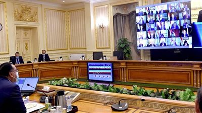 الحكومة تقدم  دعما للقطاعات الاكثر تضررا في أزمة كورونا