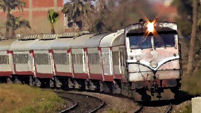 السكة الحديد تخفيض سرعة القطارات في خطوط الوجهين البحري والقبلي لسوء الطقس