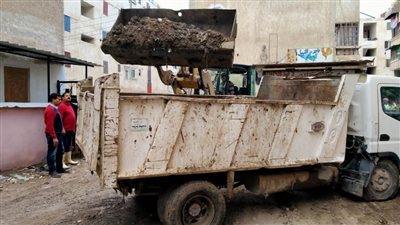 رفع 70 طن قمامة في حملة لرفع كفاءة النظافة بالمحمودية