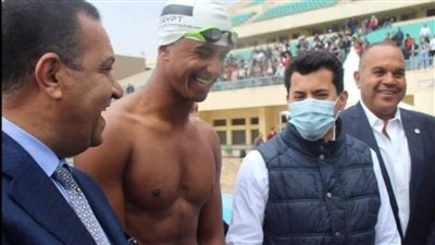 مستقبل وطن يكرم سباحا إسماعيلاويا ويمنحه 50 ألف جنيه