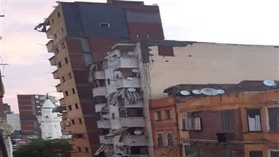 محافظة الاسكندرية تقرر إخلاء عقار مائل مكون من 12 طابقا