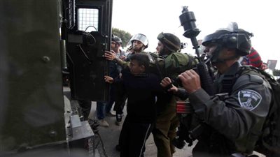 الاحتلال الصهيوني يعتقل 13 فلسطينيا من الضفة الغربية
