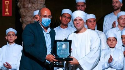 التهامي يحتفل بتخرج دفعتين من مدرسة الإنشاد الديني بالأمير طاز