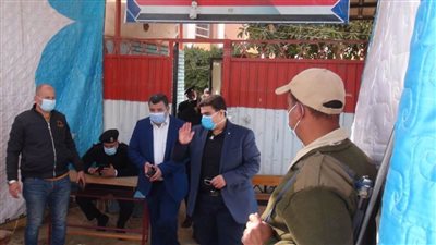 نائب محافظ بني سويف يتفقد اللجان الانتخابية بـ