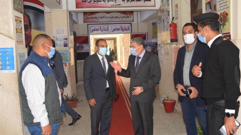 محافظ المنيا يتفقد