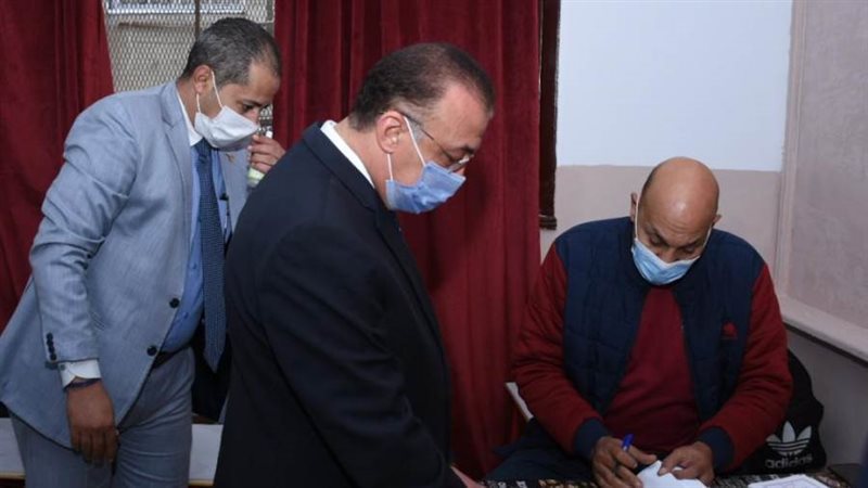 محافظ الإسكندرية